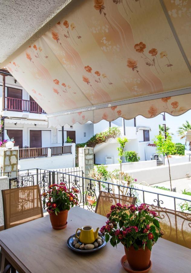 Beachfront Deluxe Apt. 佩科霍里 外观 照片